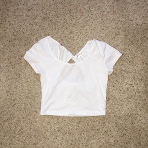 White short sleeve crop top
